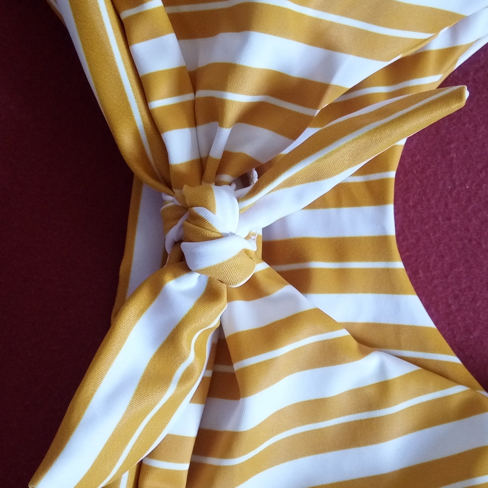 🍒Brand New Yellow Striped Bikini - Picture 4 of 7